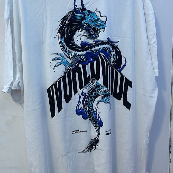 White tee - Picture 2 of 3